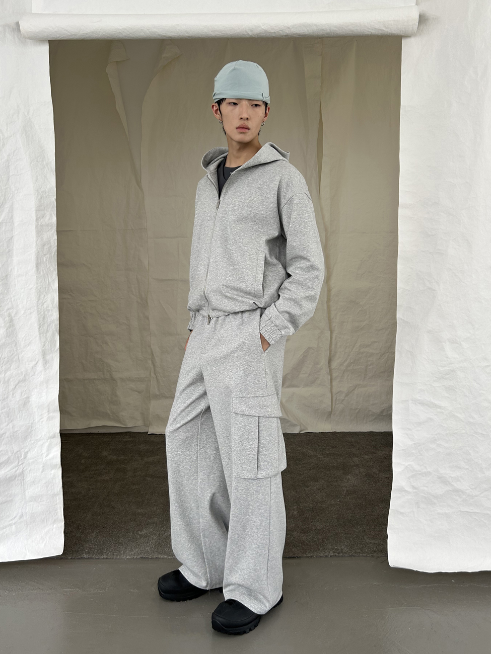 Yausye Hoodie 64 Light Grey