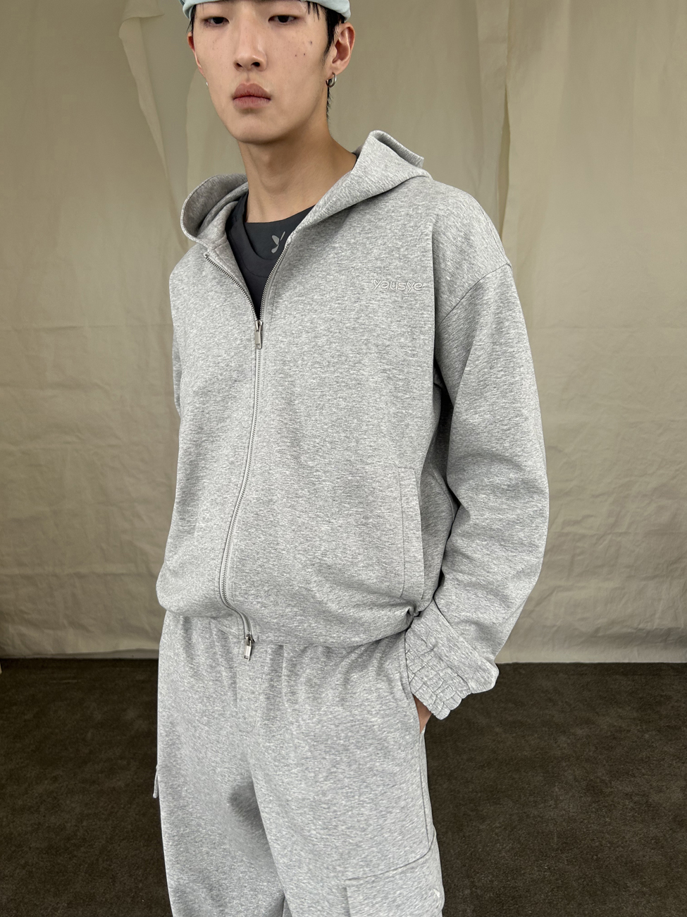 Yausye Hoodie 64 Light Grey