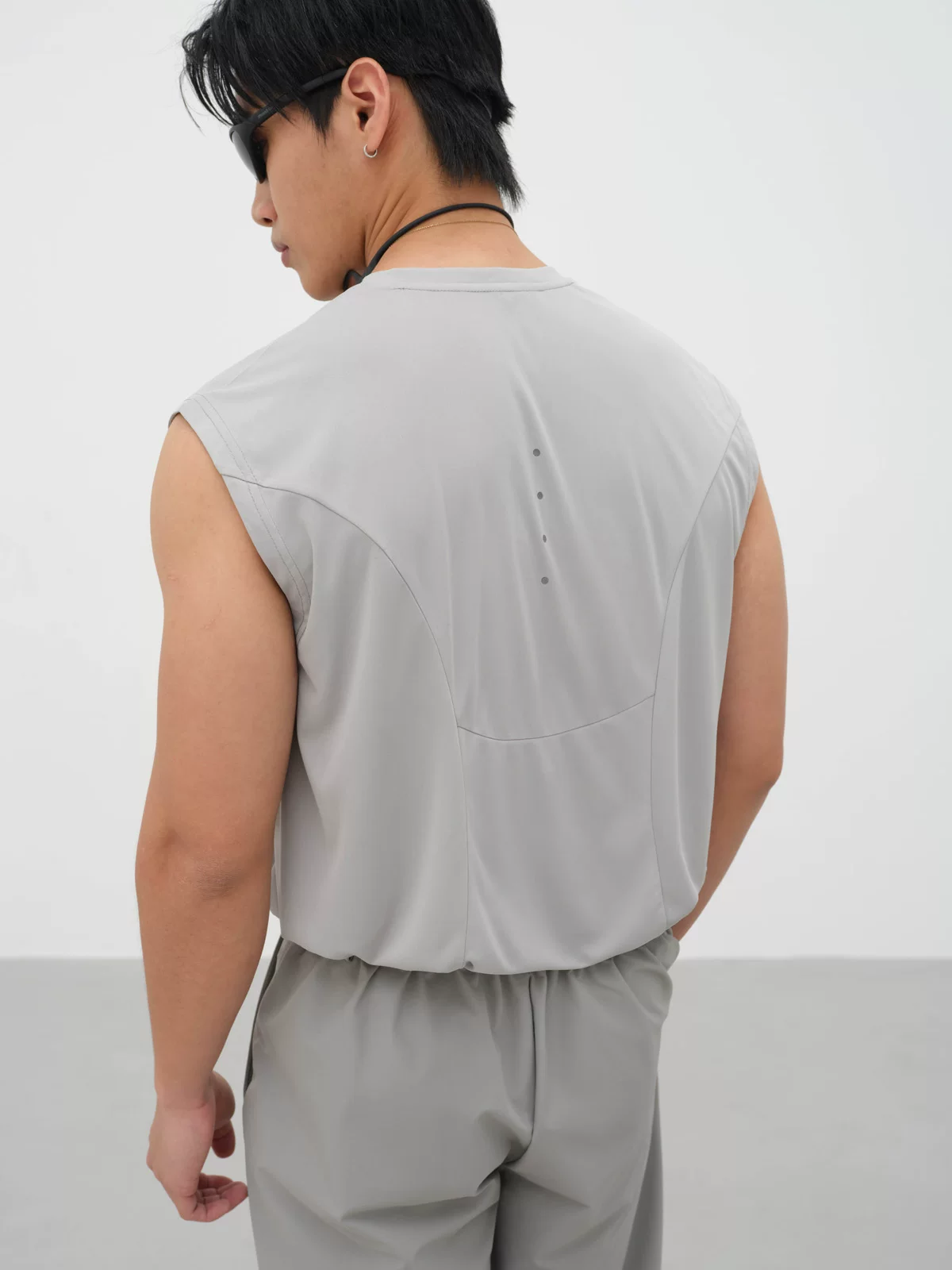 Yausye Tank 27 Grey