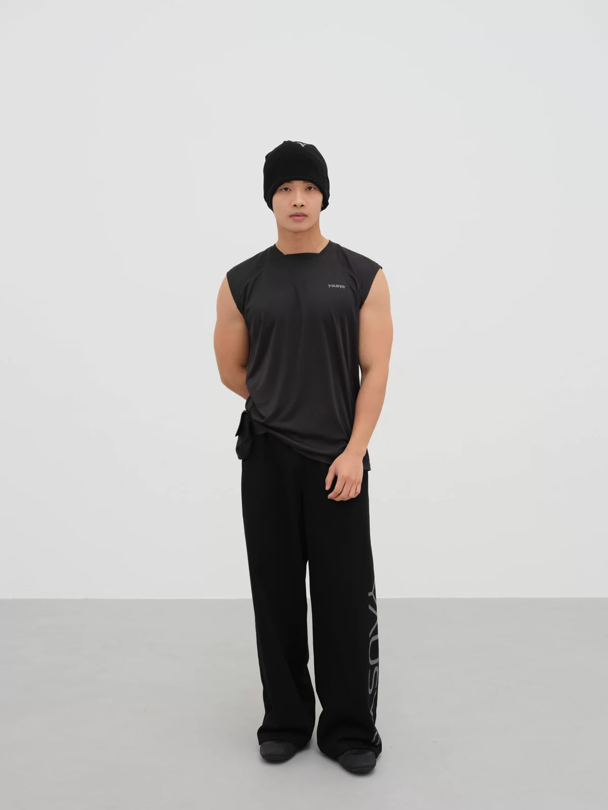 Yausye Tank 27 Black