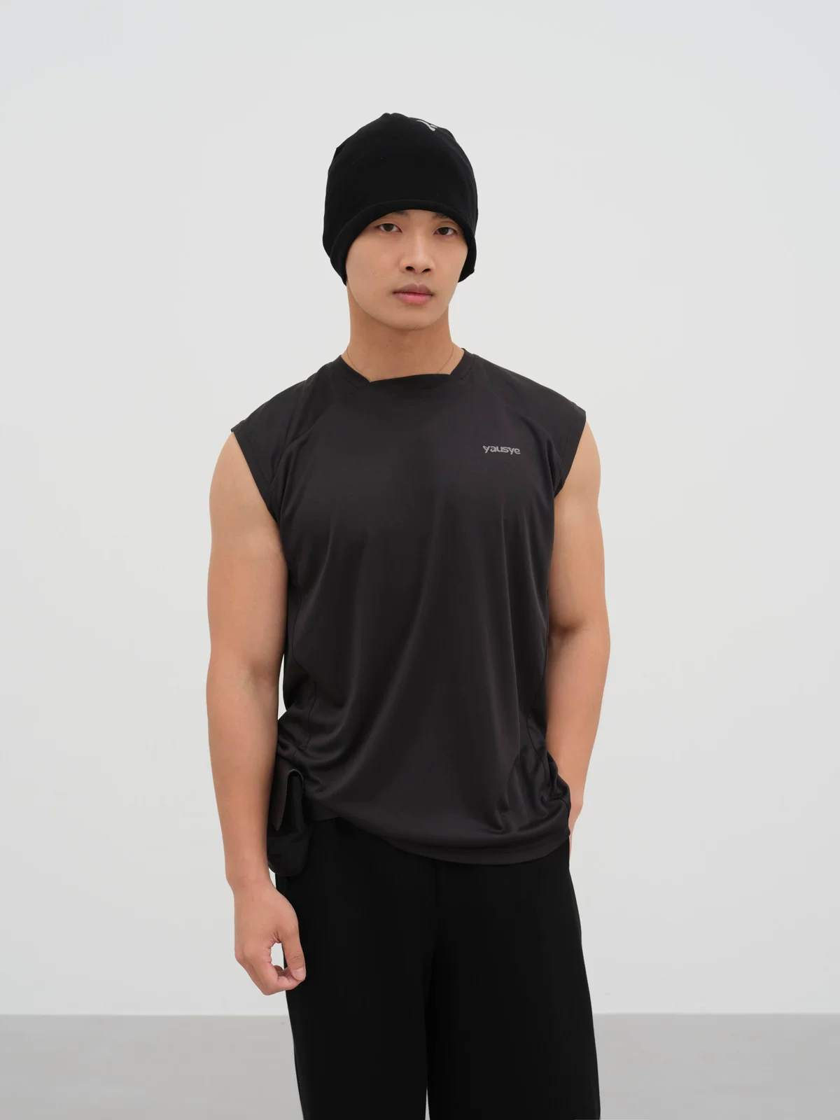 Yausye Tank 27 Black
